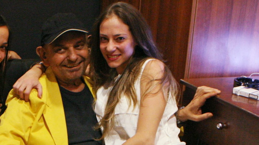 Η τελευταία σύντροφος του Σάκη Μπουλά παντρεύεται! (ΦΩΤΟ)