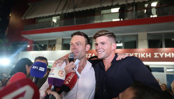 Ο σύντροφος του Στέφανου Κασσελάκη, Τάιλερ Τάιλερ Μάκμπεθ μίλησε στο Πρωινό και στον δημοσιογράφο Γιάννη Μαλλιαρό και θέλησε να αναφερθεί στην ζωή του με τον Στέφανο Κασσελάκη.