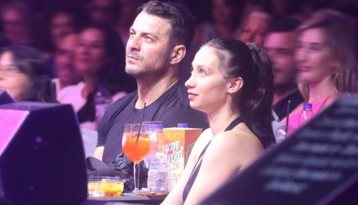 Ο Γιώργος Αγγελόπουλος και η σύζυγός του, Δήμητρα Βαμβακούση, δέχτηκαν προσέγγιση για να παρουσιάσουν μια κοινωνική εκπομπή.