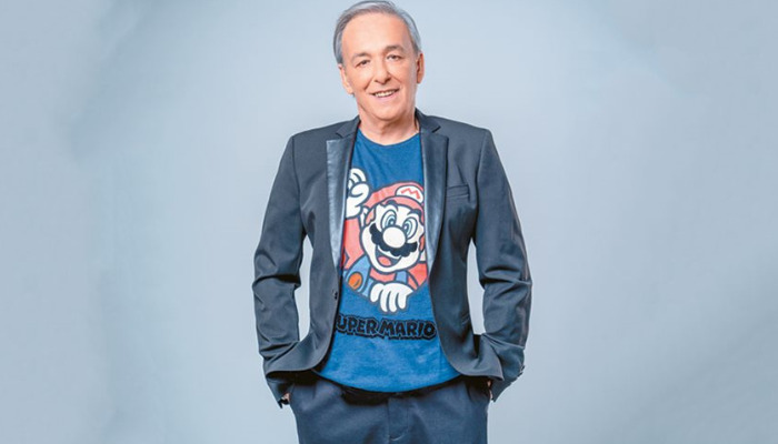 Ο Ανδρέας Μικρούτσικος από τον αέρα του Super Κατερίνα, έκανε το δικό του καυστικό σχόλιο για το Fame Story και για τους καθηγήτες και την σχέση αυτών με τους φοιτητές.