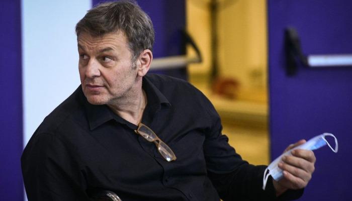 Ο Απόστολος Γκλέτσος βρέθηκε καλεσμένος της Ελένης Τσολάκη στην εκπομπή Πρωινό ΣουΣού. Ο γνωστός ηθοποιός σχολίασε και τα φετινά σήριαλ που παίζονται στην τηλεόραση.