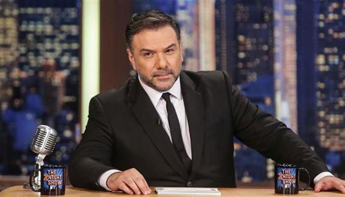 The 2Night Show: Πρεμιέρα με λαμπερές παρουσίες για τον Γρηγόρη Αρναούτογλου