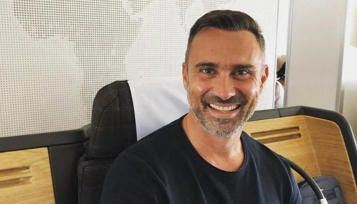 Ο Γιώργος Καπουτζίδης μίλησε στο Talk Radio 989 και μεταξύ άλλων αναφέρθηκε στον Θάνο Πλεύρη, στις δηλώσεις του Αχιλλέα Μπέου αλλά και στην τεκνοθεσία ανάμεσα σε ομόφυλα ζευγάρια.