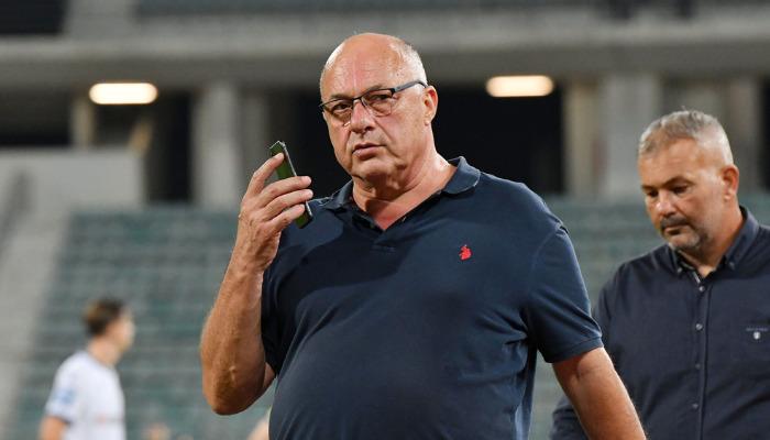 Ο Αχιλλέας Μπέος μετά την νίκη του στις δημοτικές εκλογές προέβη στην πρώτη του συνέντευξη τύπου.