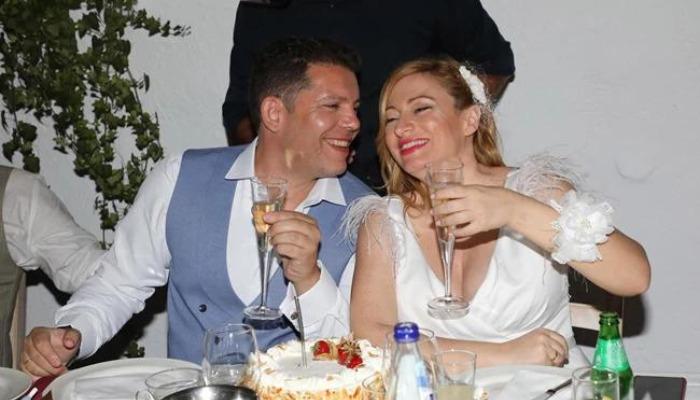 Ο Γρηγόρης Μπιθικώτσης έναν χρόνο μετά τον χωρισμό από την Ελένη Τσιριγκάκη δεν έδωσε το παρών στη βάφτιση της κόρης τους.
