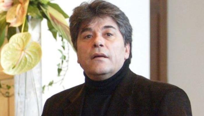 Ο Πάνος Μιχαλόπουλος είχε να κάνει δημόσια εμφάνιση 12 χρόνια. Ωστόσο, βρέθηκε σε γνωστό μαγαζί στο κέντρο της Αθήνας.