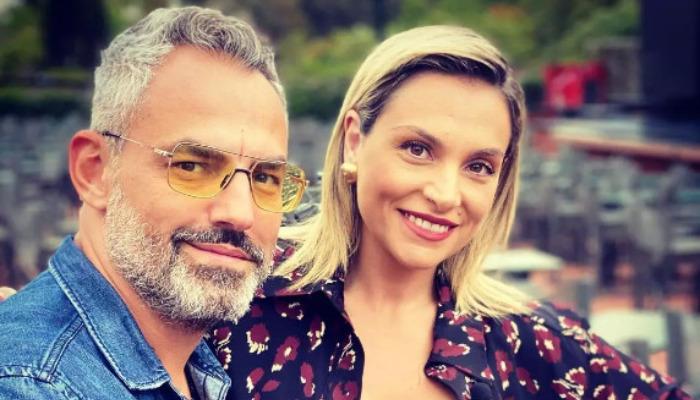 Ο Νίκος Συρίγος μίλησε στις κάμερες των τηλεοπτικών εκπομπών και ανάμεσα σε άλλα αναφέρθηκε και στην σχέση του με την Ελεονώρα Ζουγανέλη.