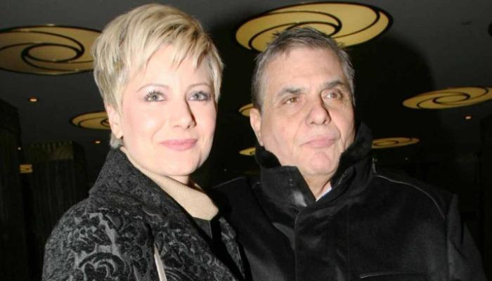 Σε σίριαλ έχει εξελιχθεί η διαμάχη των κληρονόμων του Γιώργου Τράγκα για την αμύθητη περιουσία του, καθώς εδώ και περίπου δύο χρόνια από το θάνατο του εκδότη, η κόντρα μεταξύ της τελευταίας του συζύγου Μαρίας Καρρά και του μεγάλου γιου του Γιάννη Τράγκα καλά κρατεί.