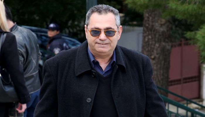 Ο Βασίλης Χιώτης έγινε το πρόσωπο των ημερών έπειτα από τις ομοφοβικές δηλώσεις τις οποίες έκανε για τον Στέφανο Κασσελάκη. Φαίνεται, όμως, ότι αυτό ήταν απλά το «κερασάκι» για τη συγκεκριμένη απόφαση του σταθμού, καθώς η αντίστροφη μέτρηση είχε ξεκινήσει ένα μήνα νωρίτερα.