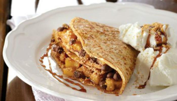 Κρέπες με μήλο και κανέλα