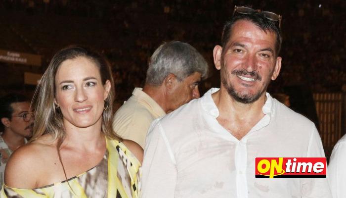 Σύμφωνα με το ρεπορτάζ της Σάσας Σταμάτη στην έντυπη OnTime, η Αφροδίτη Σκαφιδά περιμένει το πρώτο της παιδί με τον Πύρρο Δήμα.