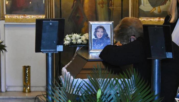 Κηδεία Κάτιας Νικολαΐδου: Συγκλονίζει ο σπαραγμός της μητέρας της