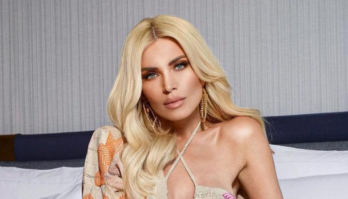 Η κουβέντα στην εκπομπή Super Κατερίνα, πήγε στην στρατιωτική θητεία του Στέφανου Κασσελάκη. Ο Γρηγόρης Γκουντάρας ανέφερε πως ήταν στο Λιτόχωρο με τα Leopard τα τεθωρακισμένα. Η Κατερίνα Καινούργιου νόμιζε πως αναφερόταν στην παραλλαγή που φορούν οι φαντάροι και με το σχόλιό της προκάλεσε γέλια στο πλατό.