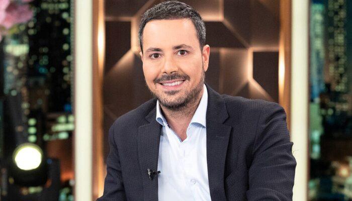 γέννησε
