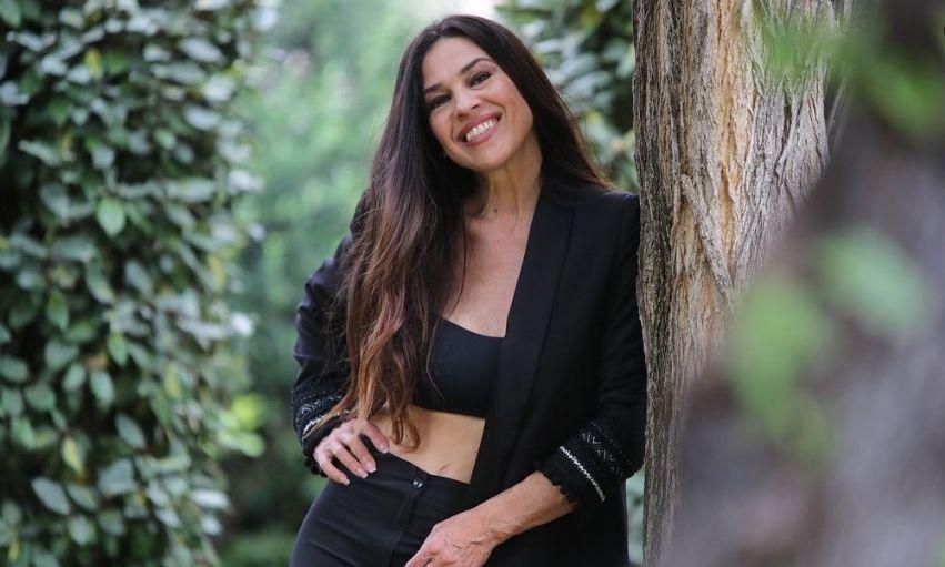 Η Ναταλία Δραγούμη μόνο με τις μπότες της