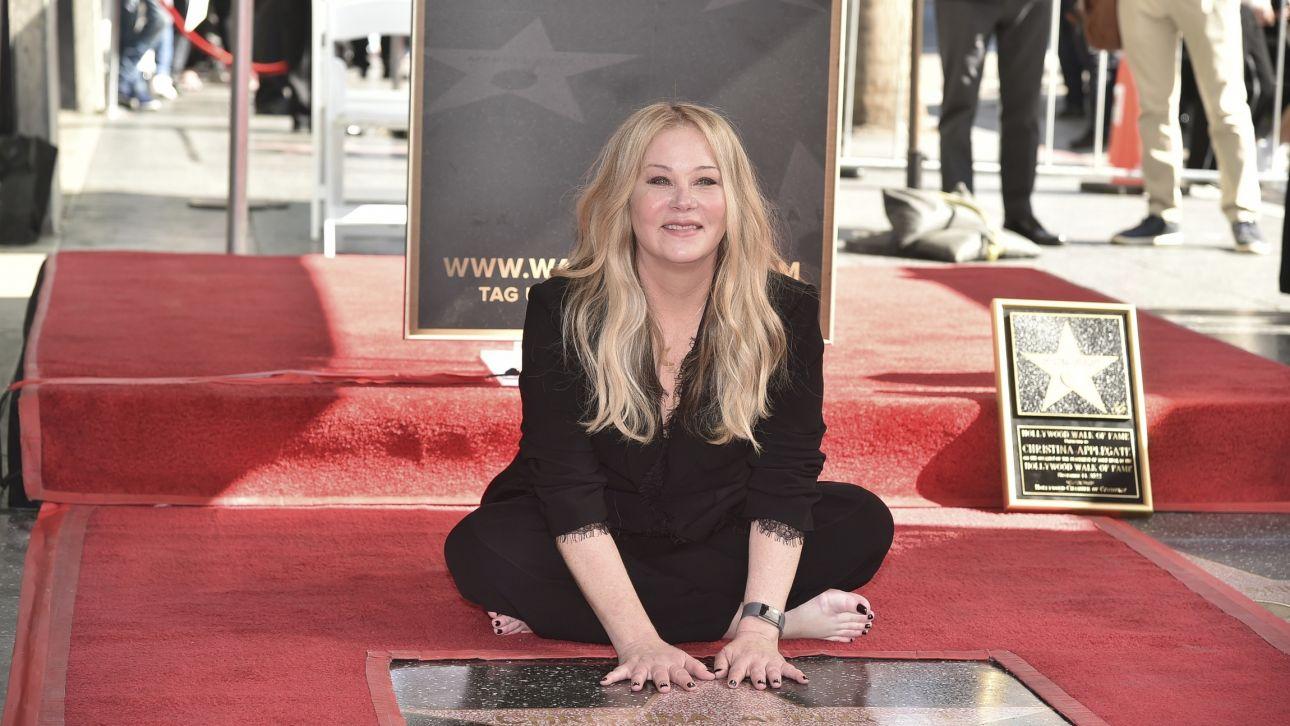 "Ξαπλώνω στο κρεβάτι και ουρλιάζω"