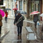 Καιρός: Χριστούγεννα με συννεφιά και τοπικές βροχές