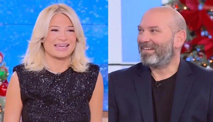 Ο Λάγιος “πάγωσε” τη Φαίη Σκορδά με το κομπλιμέντο που της έκανε στον αέρα