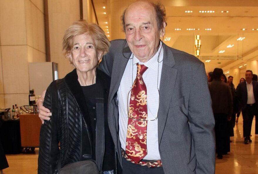 Μανούσος Μανουσάκης: Συγκινεί η σύζυγός του, Μαρία