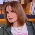 Κάτια Δανδουλάκη: «Από τα 32 χρόνια που ήμασταν με τον Μάριο Πλωρίτη, τα 20 ήμασταν τρεις – υπήρχε και η γυναίκα του»