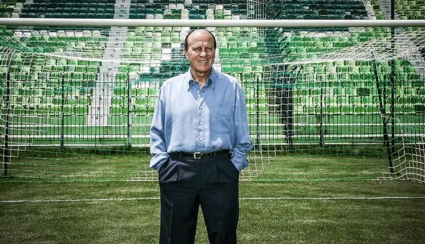 Μίμης Δομάζος: Η κηδεία και το λαϊκό προσκύνημα