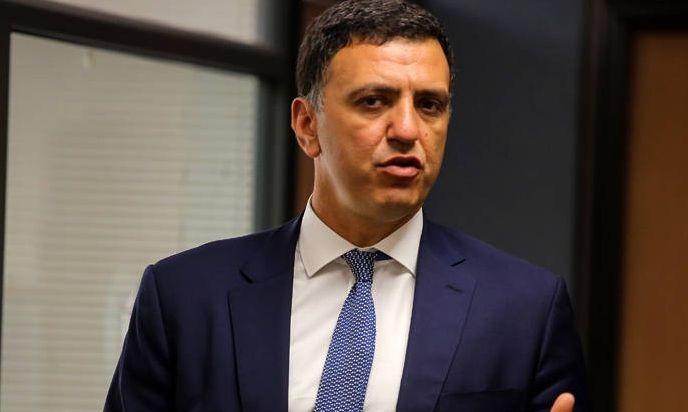 To θερμό επεισόδιο της Μουρούζη, οι αστυνομικοί και ο Κικίλιας.