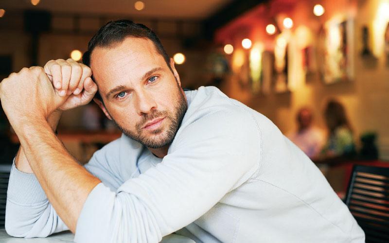 Μέμος Μπεγνής: «Οι αμβλώσεις είναι δικαίωμα – Δεν γυρνάμε στον Μεσαίωνα»