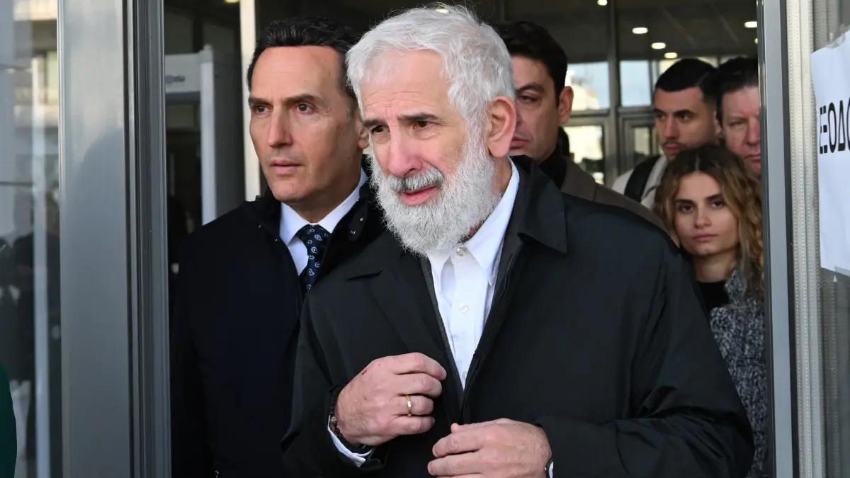 Πέτρος Φιλιππίδης: Λιποθύμησε την ώρα της δίκης