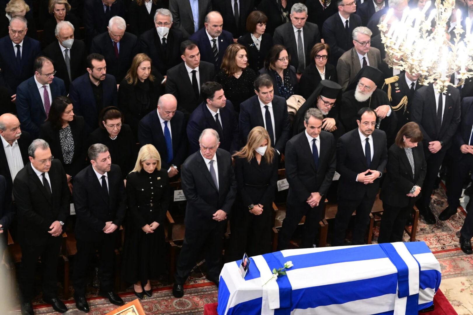 Κηδεία Κώστα Σημίτη: Οι 4+1 ηχηρές απουσίες