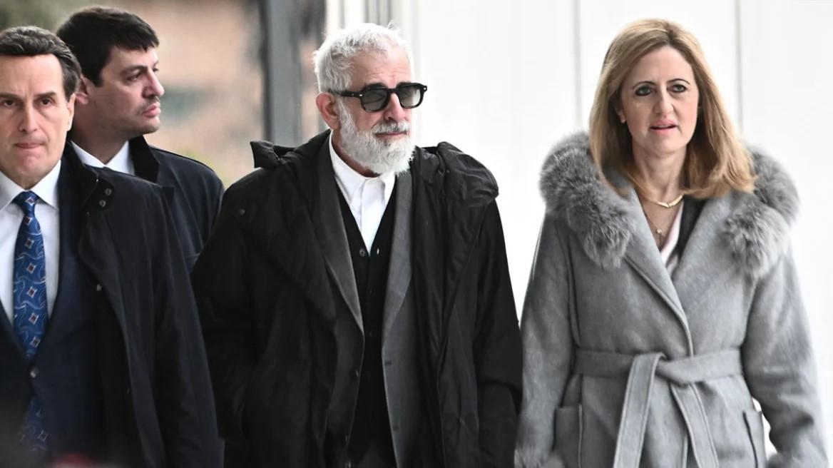 Πέτρος Φιλιππίδης