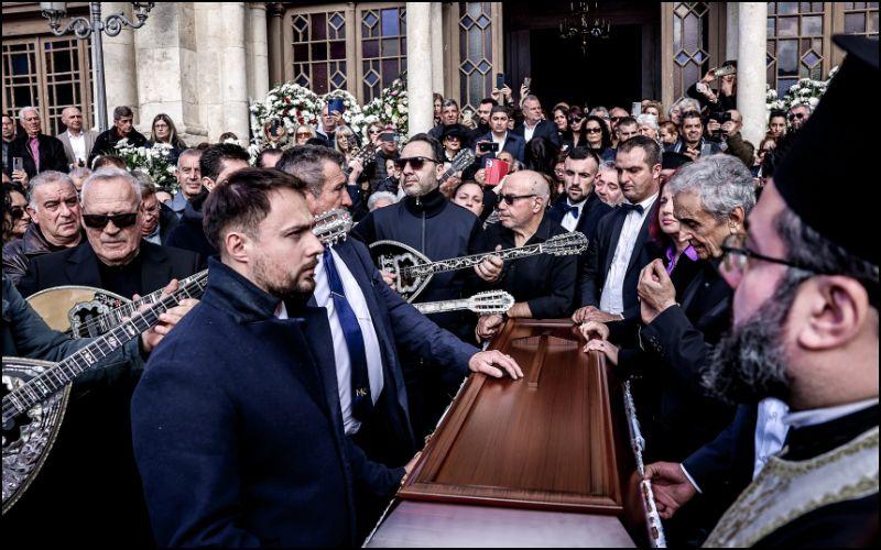 Κηδεία Μανώλης Λιδάκης