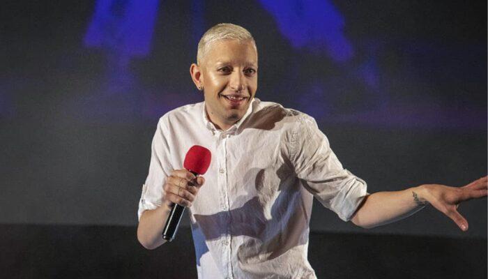 Γιάννης Κατινάκης: “Έχω μόνο φοβίες, για να μπορέσω να επιβιώσω κάνω κωμωδία”