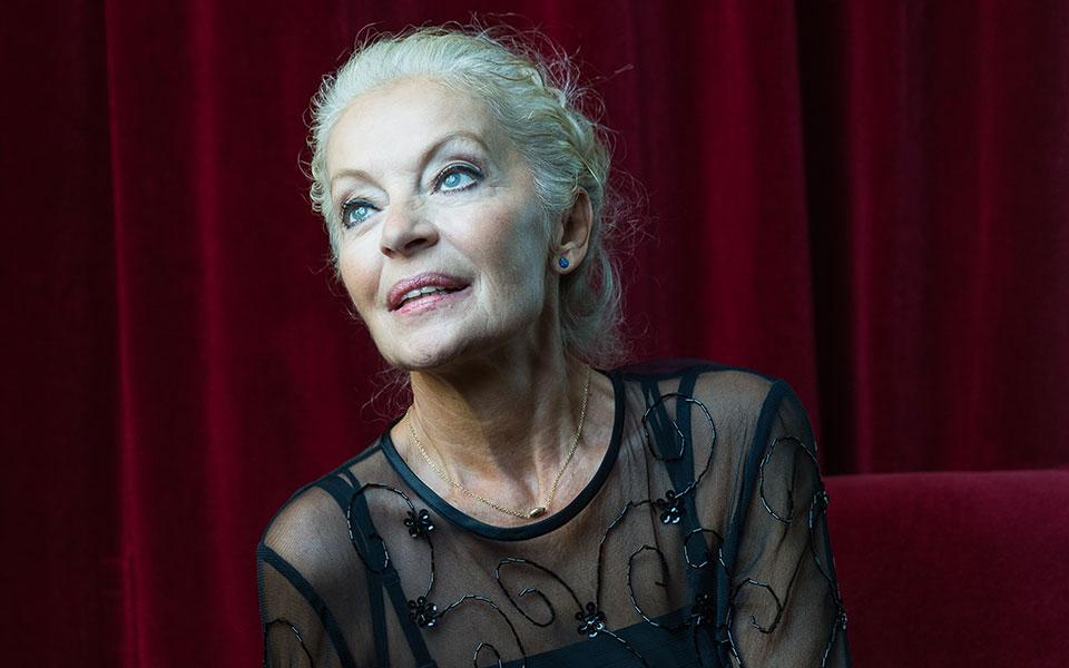 Μαρία Αλιφέρη: «Ανέβηκα στην κορυφή του Σινά και βίωσα το θαύμα»