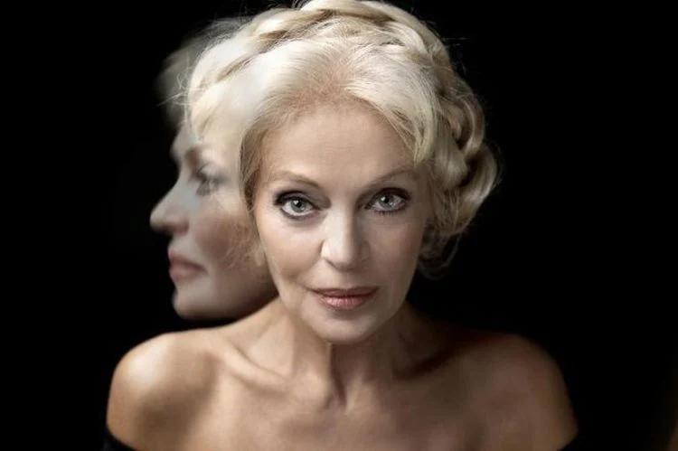 Μαρία Αλιφέρη: Ο άνθρωπος έχει απαξιωθεί