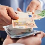 Πότε καταβάλλονται συντάξεις, δώρο και επιδόματα