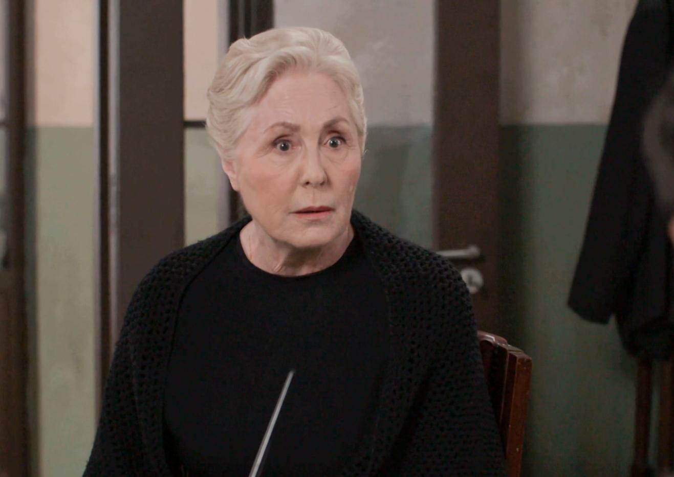 Στέλλα Παπαδημητρίου: Οι κρίσεις πανικού και ο ρόλος της... αγρότισσας