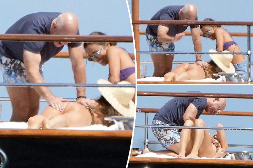 Ο Τζεφ Μπέζος «χτυπάει» στα οπίσθια την Λόρεν Σάντσες