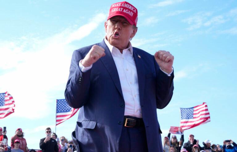 Παρέλαση-υπερπαραγωγή για τον Τραμπ