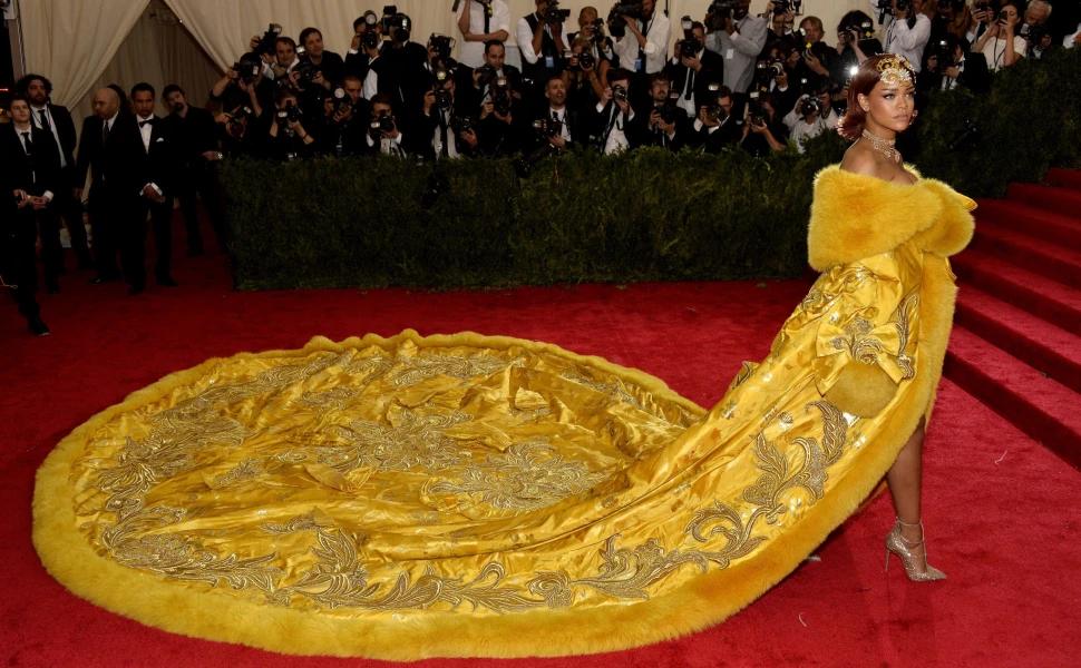 Met Gala 2025: Αναδρομή στις εμφανίσεις που έχουν γράψει «ιστορία»