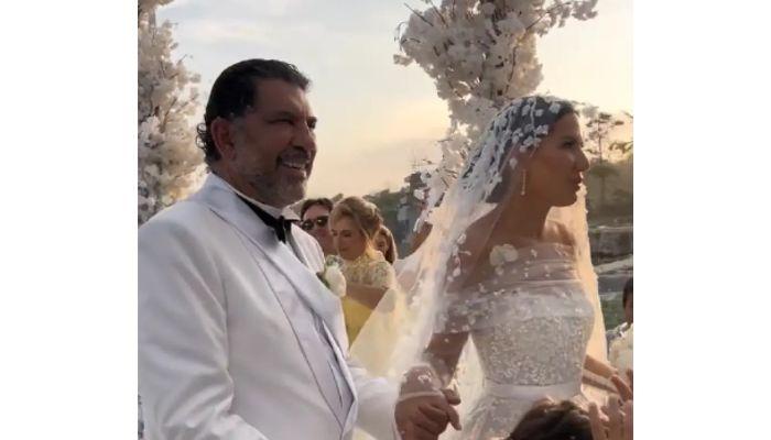 Ο Γιάννης Λύρας παντρεύτηκε στο Μπαλί