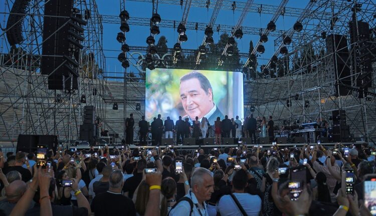 Γιοτή στη μνήμη του Βασίλη Καρρά