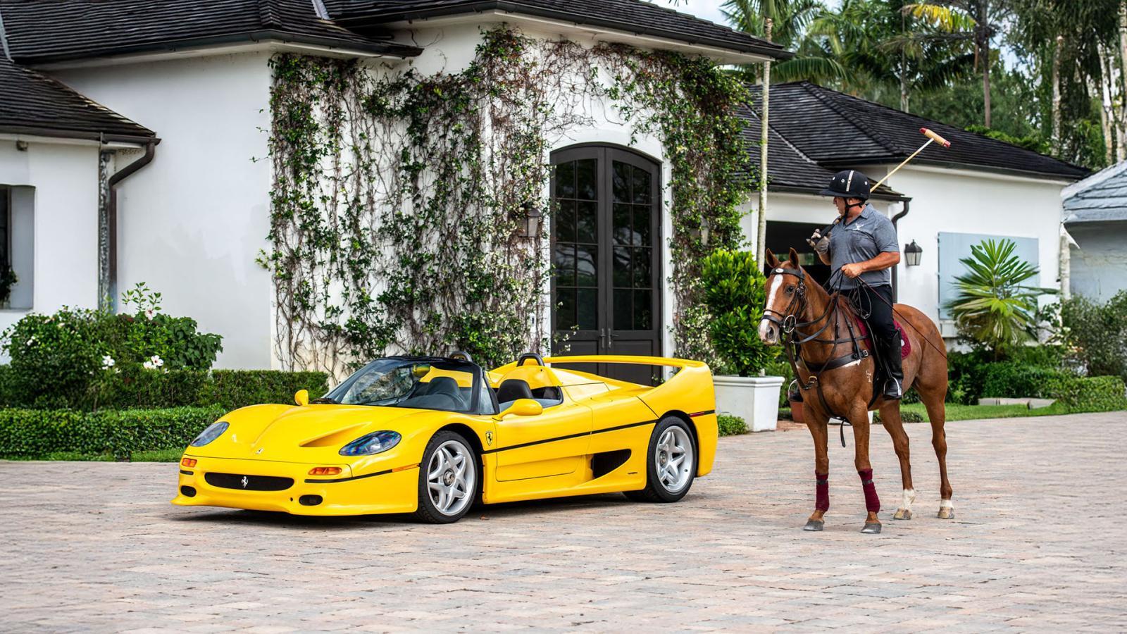 Η χρυσή Ferrari του Ralph Lauren: Μια σπάνια F50 βγαίνει στο «σφυρί» και αναμένεται να σπάσει ρεκόρ