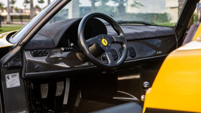 Η χρυσή Ferrari του Ralph Lauren: Μια σπάνια F50 βγαίνει στο «σφυρί» και αναμένεται να σπάσει ρεκόρ