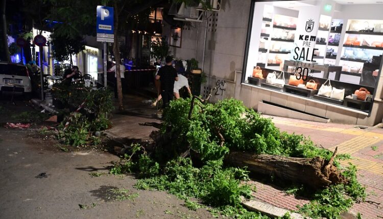 Κολωνάκι Ατύχημα