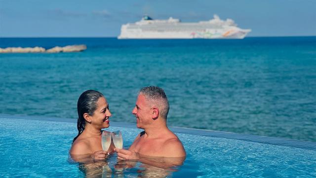 Σε κρουαζιέρα... γυμνιστών θα σε πάω. Ένας επιβάτης περιγράφει την εμπειρία των 2.000 ευρώ.