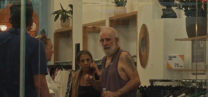 Φωτιά στο σπίτι του Πέτρου Φιλιππίδη στην Πατησίων 