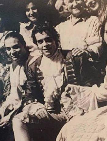 Ποιος ηθοποιός είναι ο χαριτωμένος μπόμπιρας της φωτογραφίας;