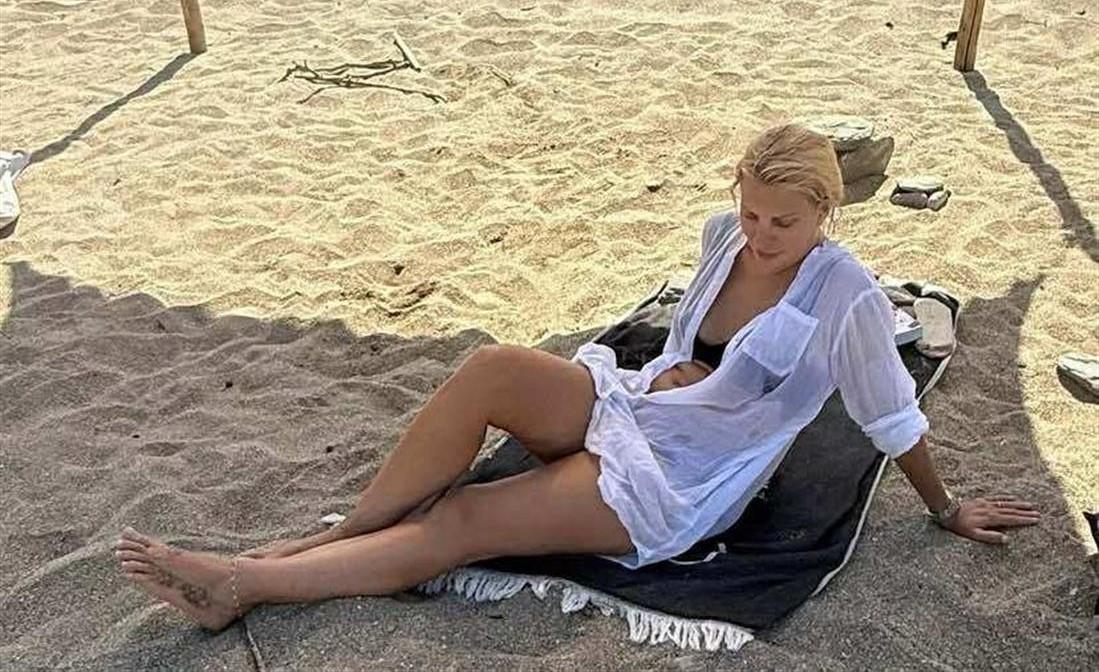 Ελένη Μενεγάκη: Χαλάρωση και γαστρονομικές απολαύσεις