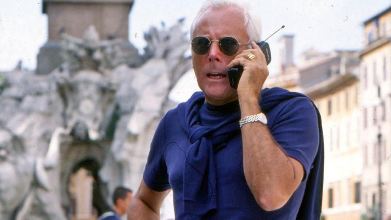 Τζόρτζιο Αρμάνι: Η φωτογραφία του '90 που επανέφερε την ανδρική κομψότητα