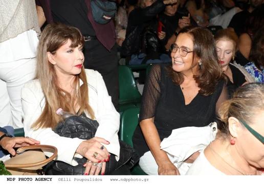 Η «Ελένη» του «Ρετιρέ»: Η σπάνια δημόσια εμφάνιση της Κλαίρης Κατσαντώνη